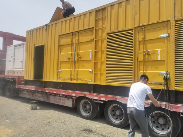 宜宾发电机出租100KW发电机需要什么规格的电缆线？