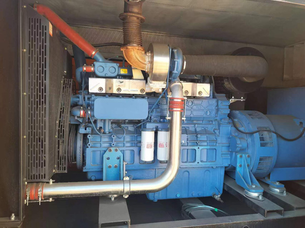 宜宾燃油消耗率与进气温度的具体关系是什么？