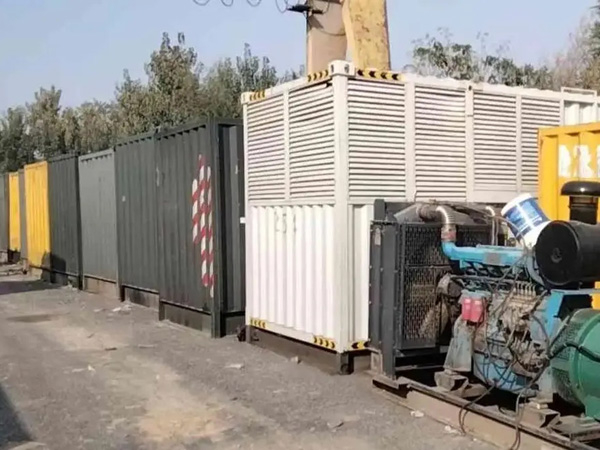 宜宾200KW柴油发电机机组每小时油耗是多少？